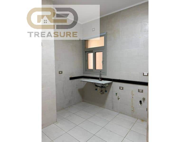 4 WhatsApp Image 2025-10-27 at 2.55. 23 PM (2). jpg