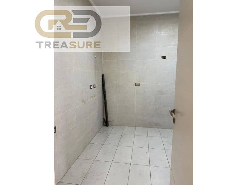 5 WhatsApp Image 2025-10-27 at 2.55. 24 PM (2). jpg