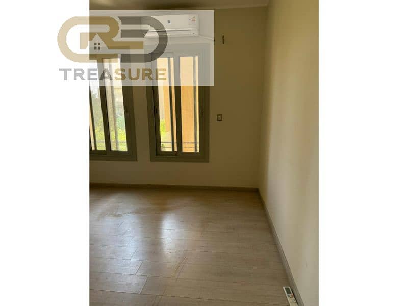 10 WhatsApp Image 2025-10-27 at 2.55. 26 PM (1). jpg