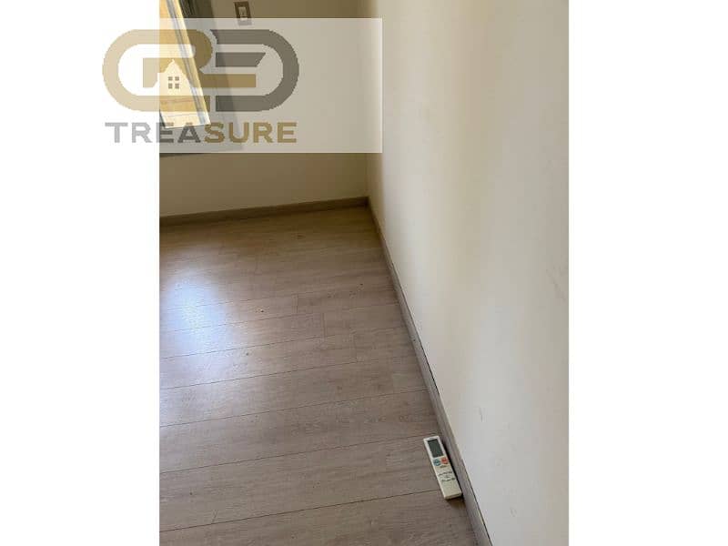 19 WhatsApp Image 2025-10-27 at 2.55. 23 PM (1). jpg