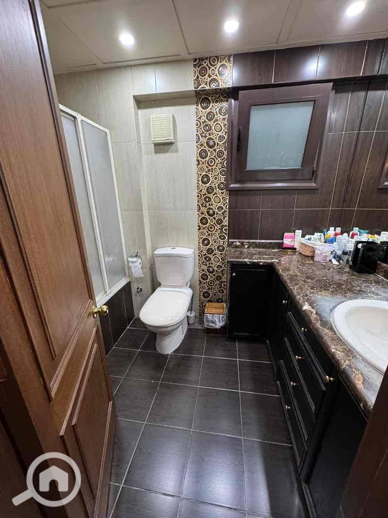 5 453713ab-2486-43b6-bbe5-473daf0abfed. jpg