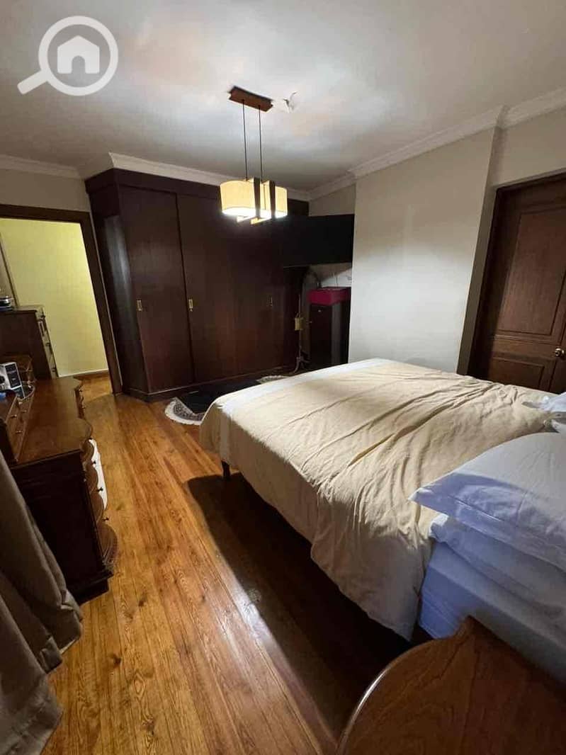 8 4b15e70b-7a69-4ab3-8e79-a02154a0b627. jpg