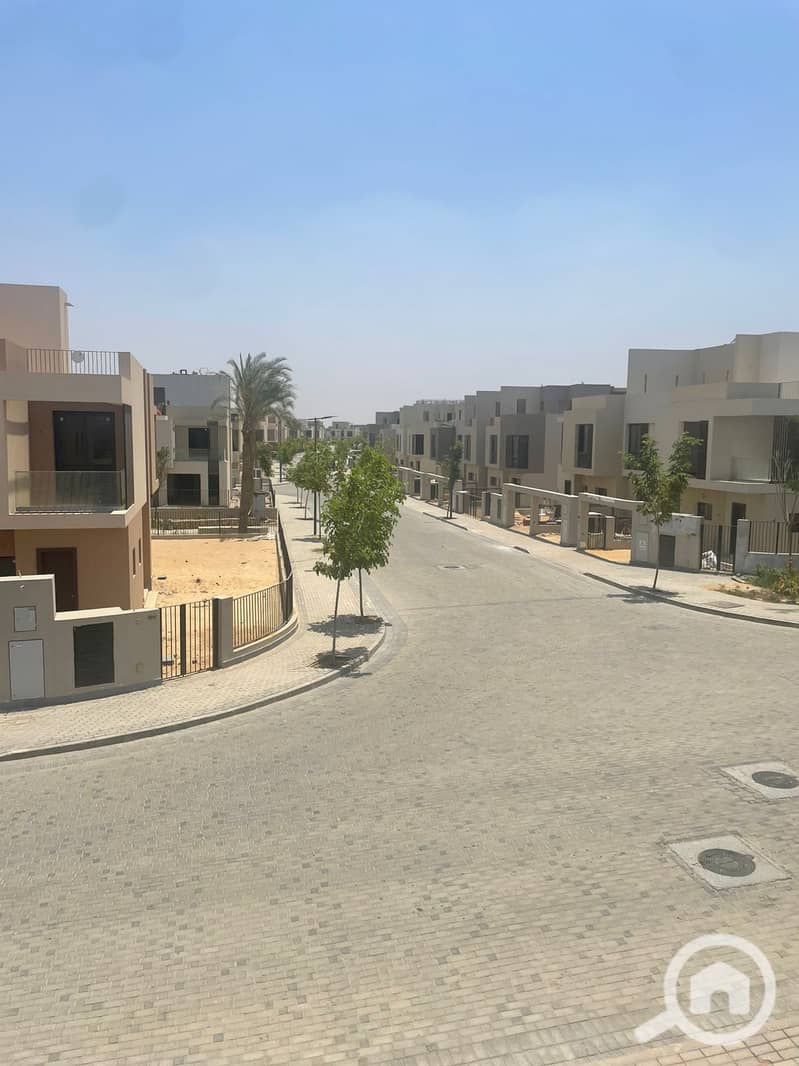 7 WhatsApp Image 2025-10-27 at 4.49. 23 PM (1). jpeg