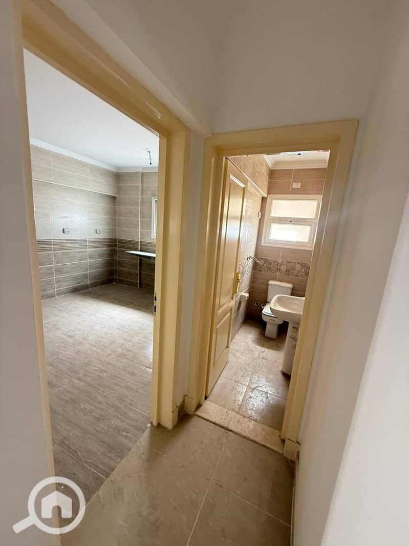 8 WhatsApp Image 2025-09-18 at 2.50. 19 PM (1). jpeg