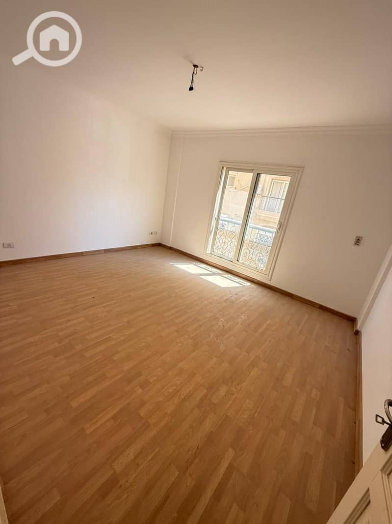 12 WhatsApp Image 2025-09-18 at 2.50. 21 PM. jpeg