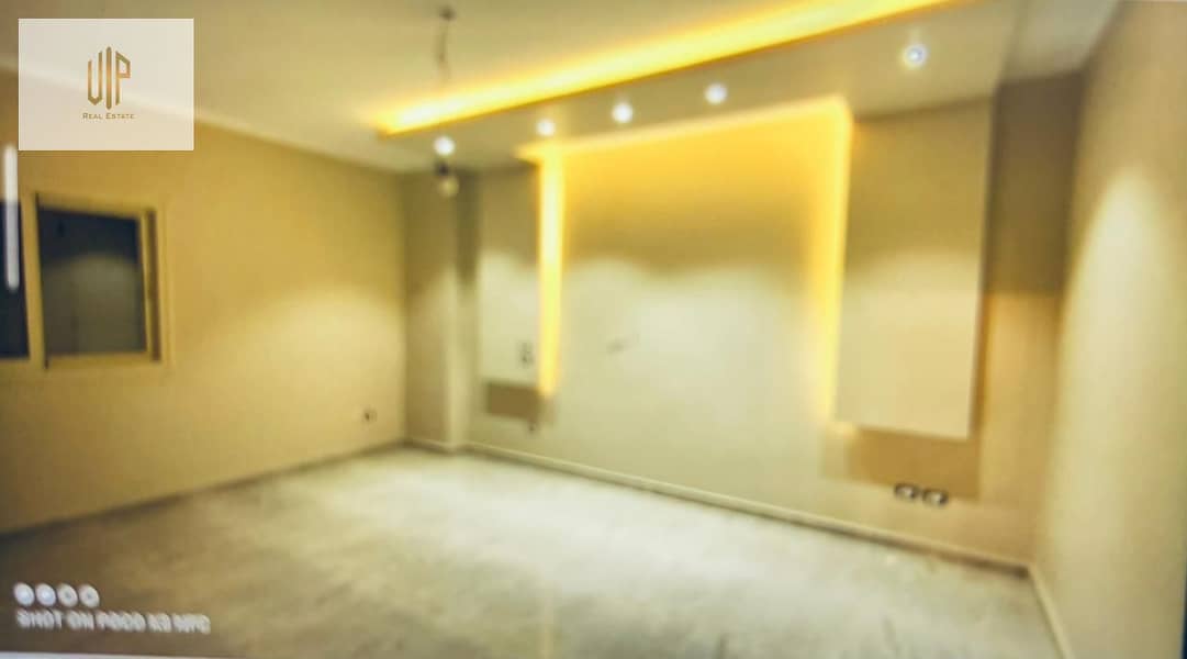 10 WhatsApp Image 2025-10-28 at 12.17. 22_c9ab5dcb. jpg