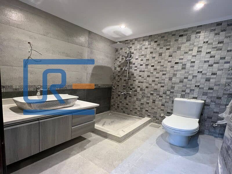 4 9df3b48e-62e6-43e0-a80f-1daa45cea549. jpg