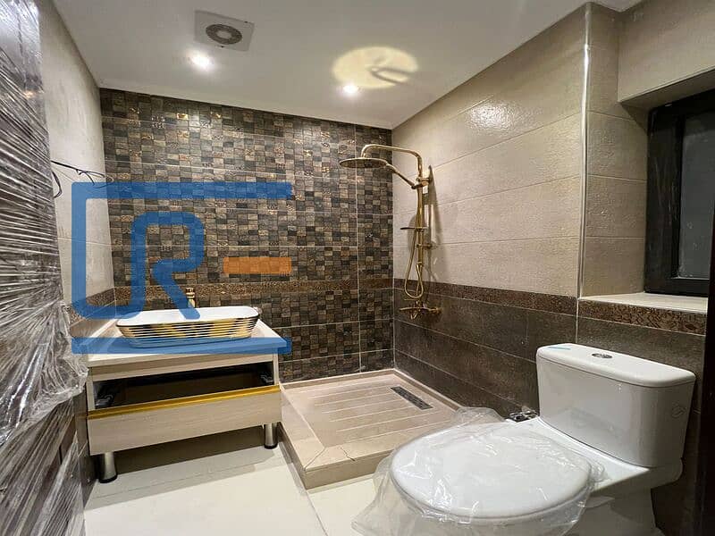 5 10f1dbf1-63f3-44e7-a30e-46c80bcdea18. jpg