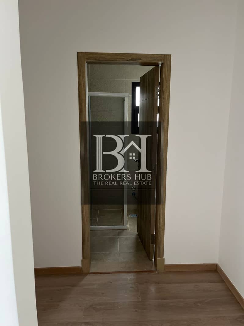 4 WhatsApp Image 2025-10-28 at 12.04. 03 PM (1). jpeg