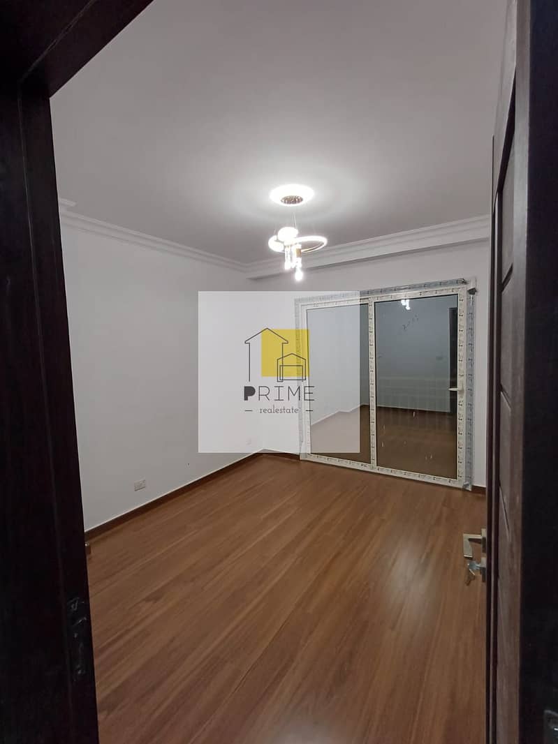 10 WhatsApp Image 2025-10-27 at 21.28. 48_9c6c39d9. jpg