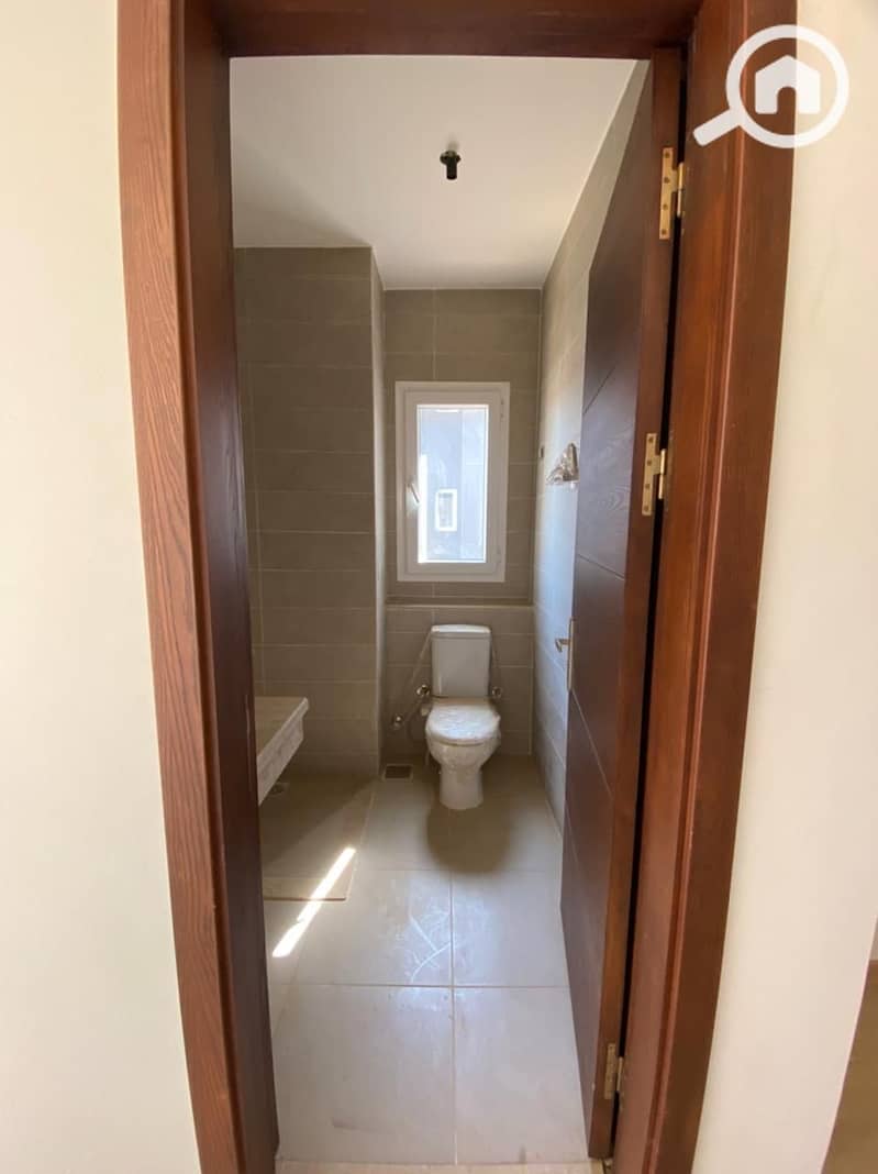 7 WhatsApp Image 2022-09-13 at 2.44. 20 PM (1). jpeg