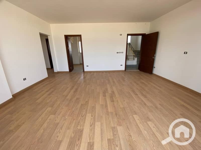 10 WhatsApp Image 2022-09-13 at 2.44. 18 PM. jpeg