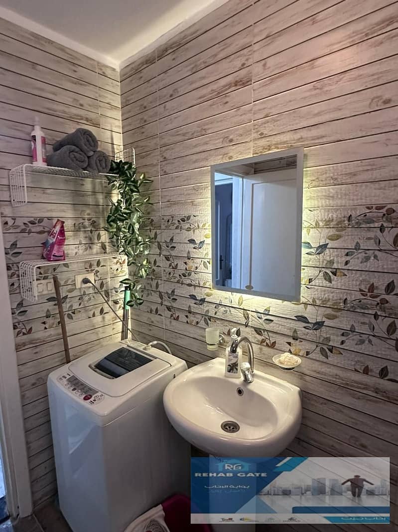 10 05247a6e-809d-4d53-bd30-dd79a8589029. jpg