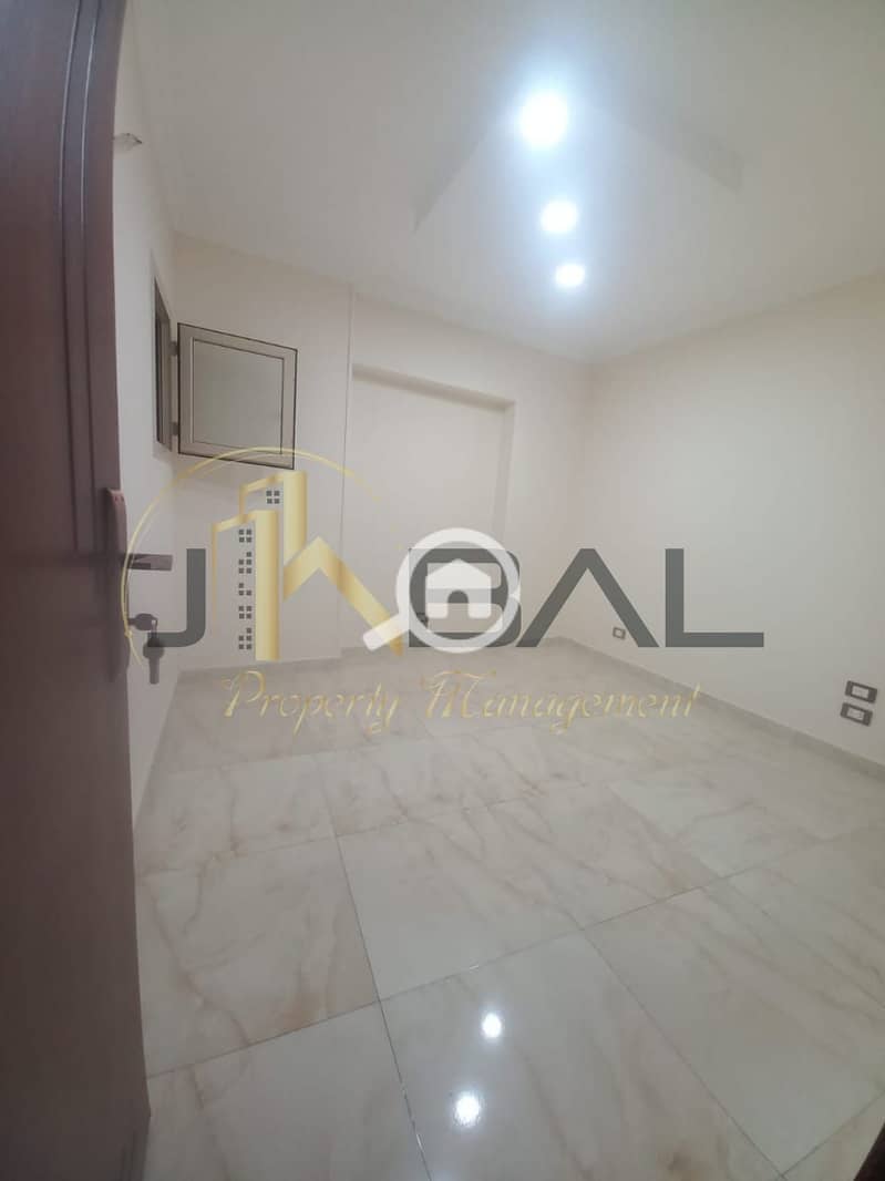 6 WhatsApp Image 2025-10-28 at 1.05. 44 PM. jpeg