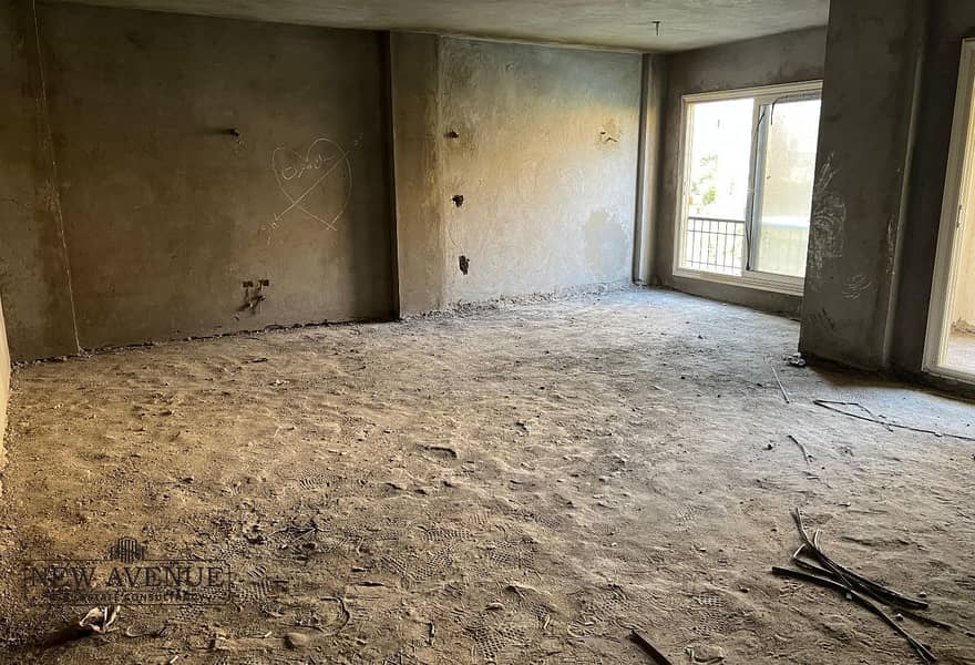 6 e27f7b40-1c6d-47d6-a315-df54ffc26b69. jpg