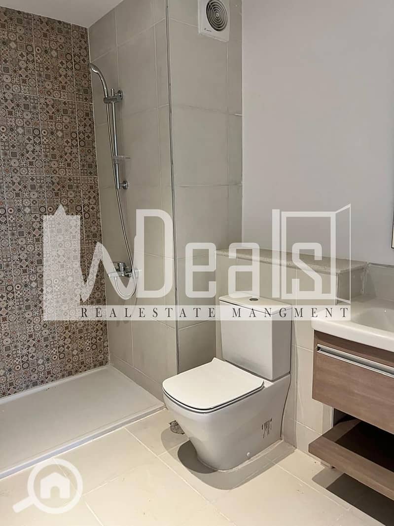 11 WhatsApp-Image-2025-10-26-at-2.40. 26-PM. jpg