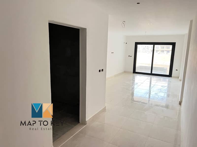 2 d83ed97f-8b4d-48bc-925a-2df71961f941. jpg