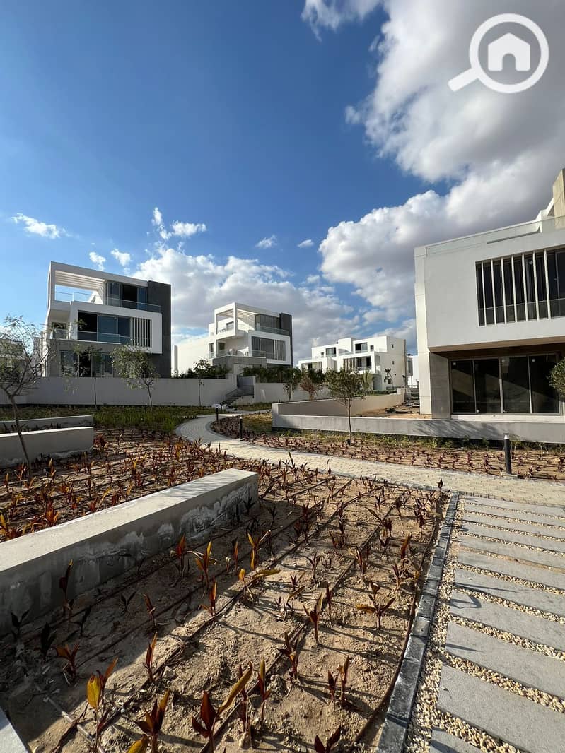 20 WhatsApp Image 2024-10-22 at 1.02. 48 PM. jpeg