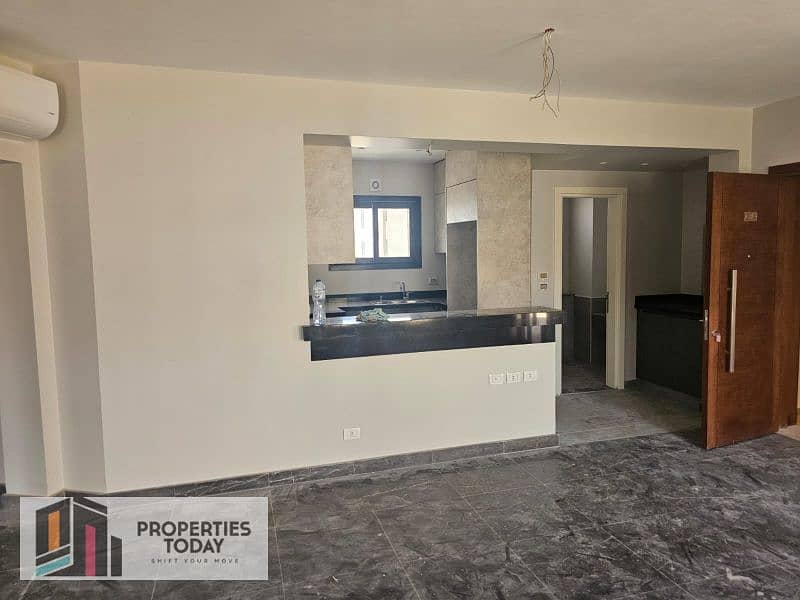 3 NDcwNDAzMDc2. jpeg