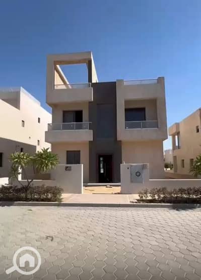5 Bedroom Villa for Sale in Sheikh Zayed, Giza - WhatsApp Image 2025-09-30 at 5.08. 58 PM. jpeg