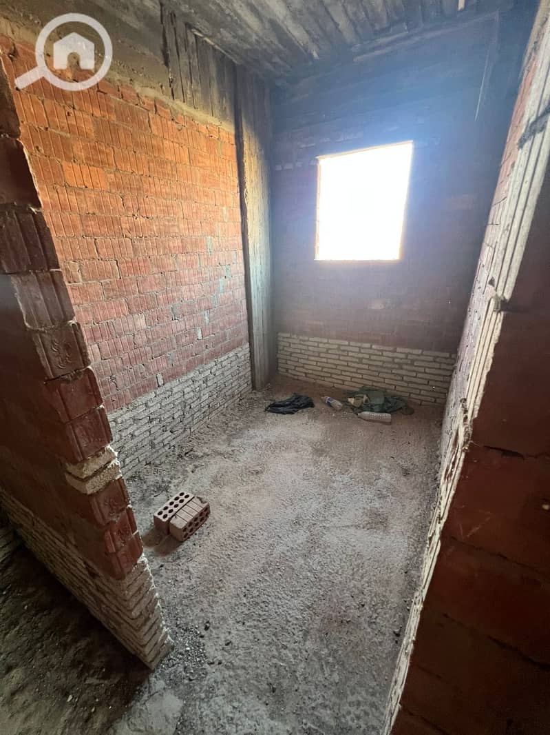 6 d544bb01-e4eb-45a5-8f9c-1f9eab209030. jpg