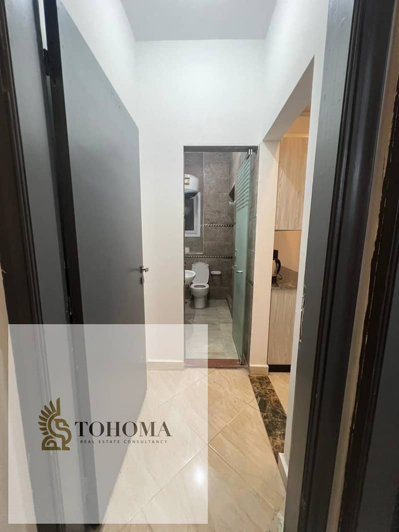 4 d25df163-2cca-421e-827c-3d38cd153e8e. jpg