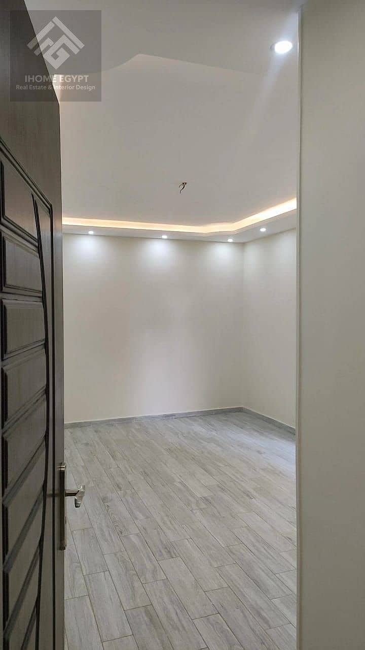 4 WhatsApp Image 2025-10-28 at 1.51. 50 PM (2). jpeg