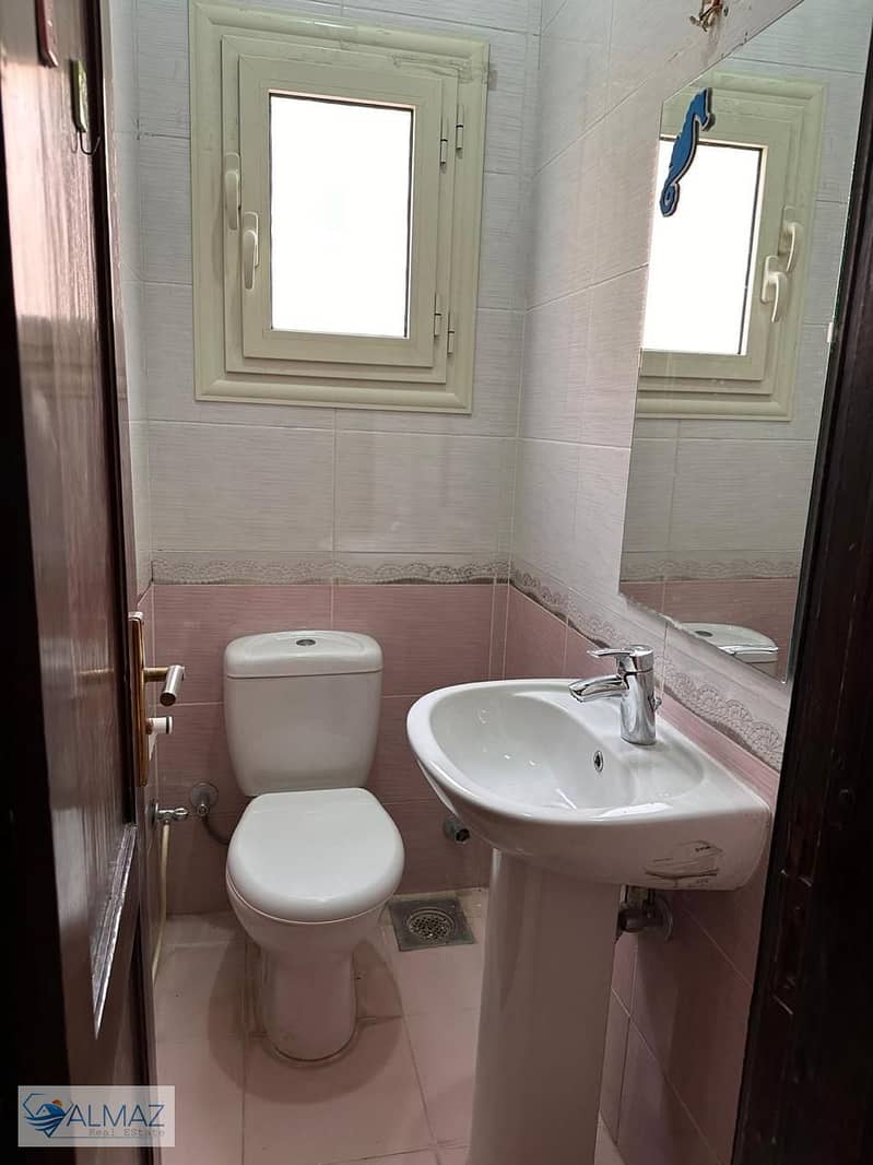 5 WhatsApp Image 2025-10-28 at 12.06. 49 PM. jpeg