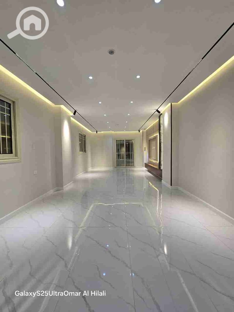 1000589642. jpg 1000589642. jpg