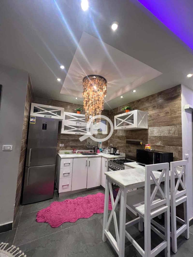 9 aa603ccf-08dc-4f43-9eeb-4c318cd28e33. jpg