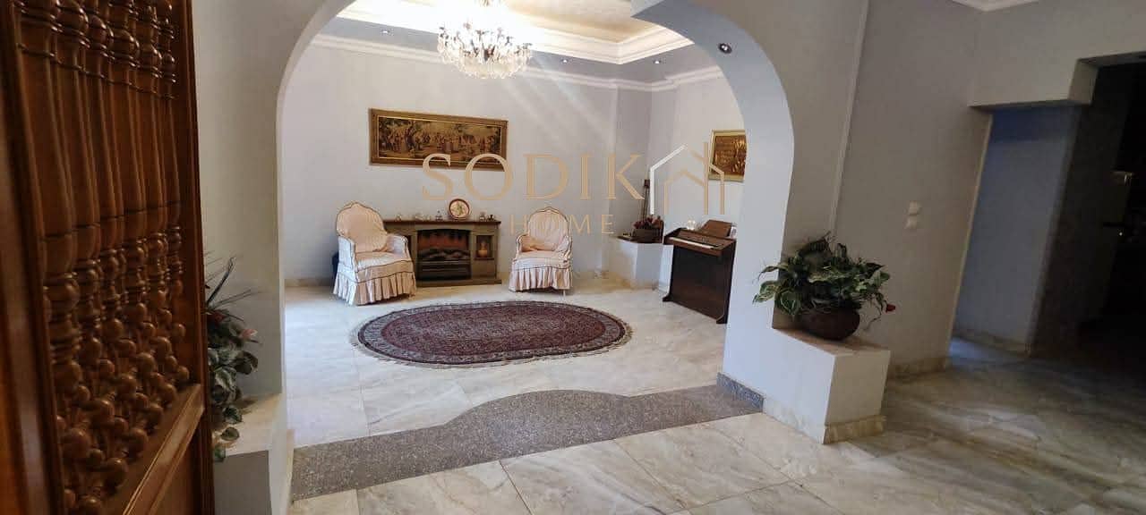 6 5e3e260d-de8f-411f-9a3a-54d14b5eab06. jpg