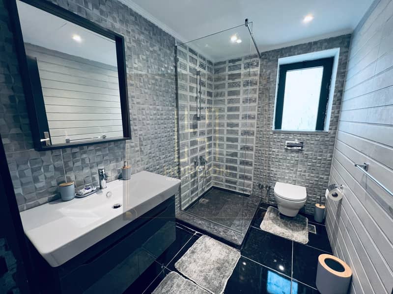 8 WhatsApp Image 2025-10-28 at 12.15. 22 PM. jpeg