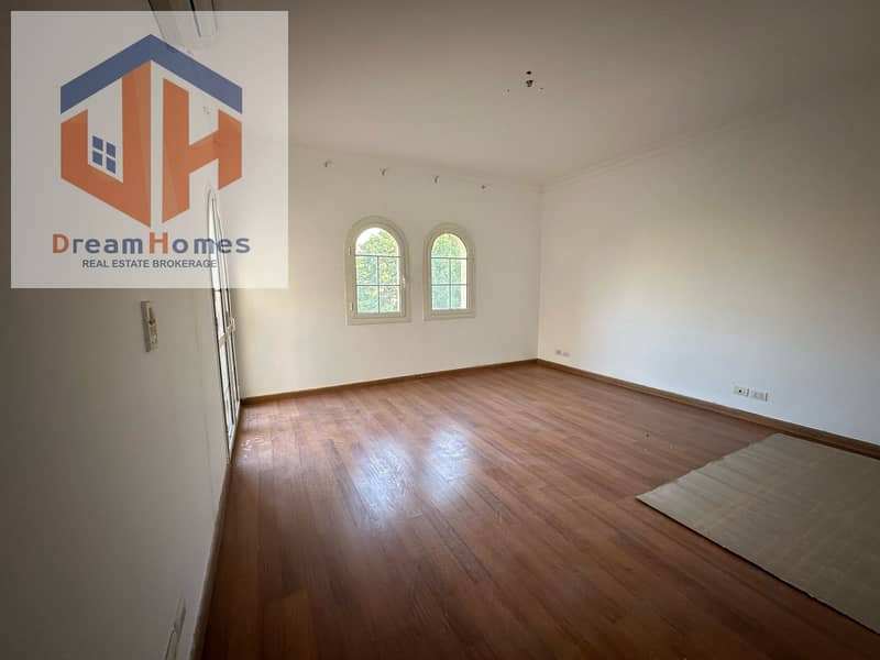 6 294e923f-c0c8-4a3b-a1a2-67237c060fa2. jpg