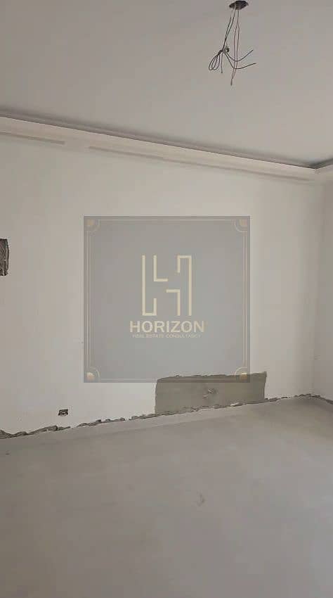 9 vlcsnap-2025-10-28-14h07m49s390. png