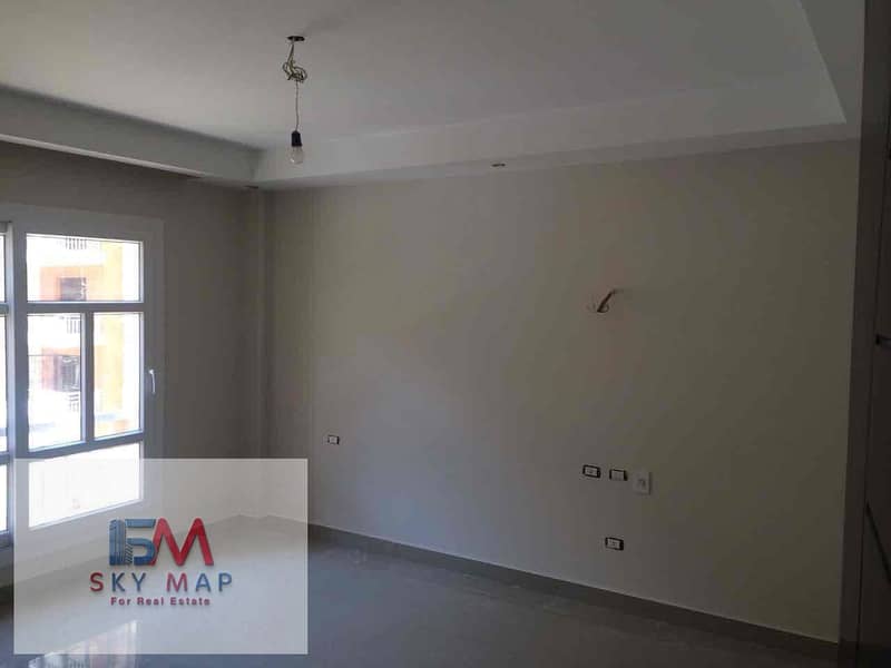 7 83471b9a-d4f4-4d38-b175-3d2dfe881f10. jpg