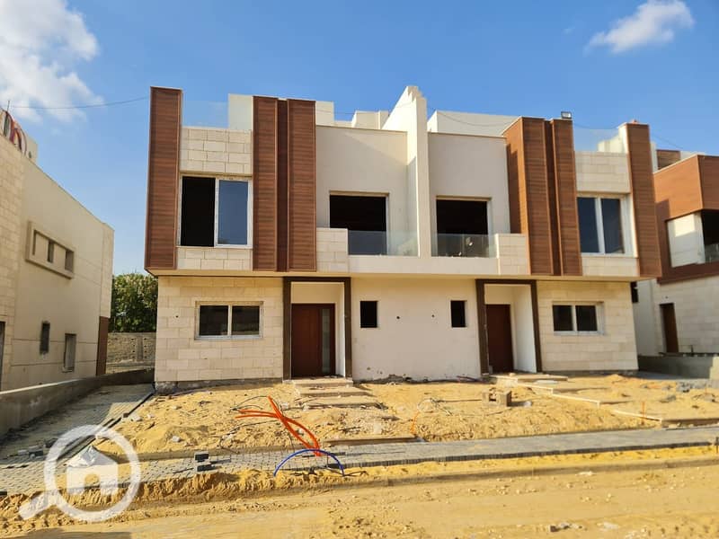 3 95a40cf8-d4d6-4734-90bb-92a767ac7177. jpg