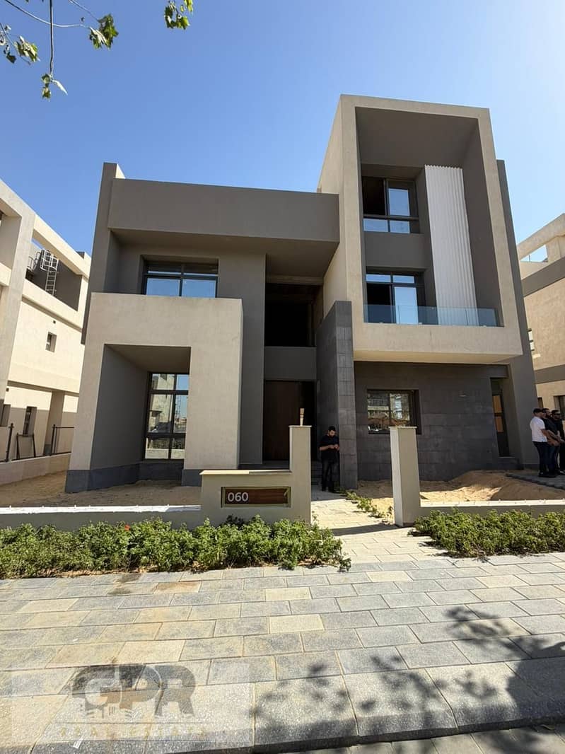 10 WhatsApp Image 2025-10-28 at 1.44. 50 PM. jpeg