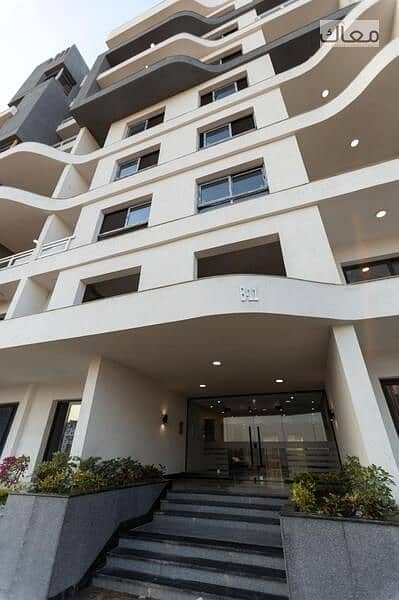 2 b4840c2e-a2cb-40d2-80ff-9abd4ff354d2. jpeg