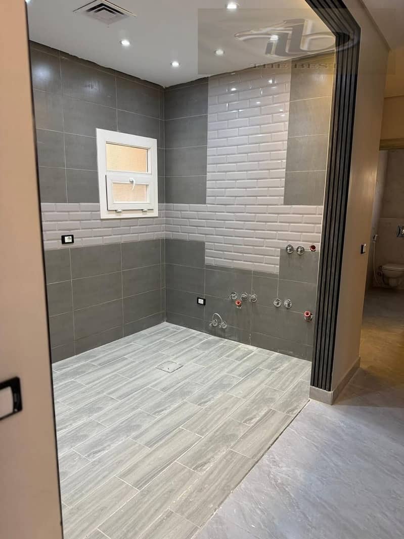 4 4a49555a-e0fa-48d4-9f9e-8fe2ad836020. jpeg