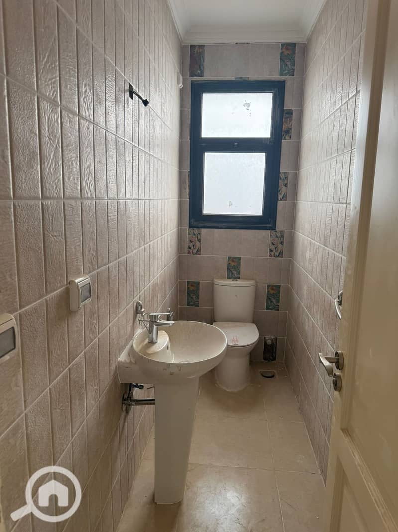 13 WhatsApp Image 2025-10-25 at 3.21. 42 PM (1). jpeg