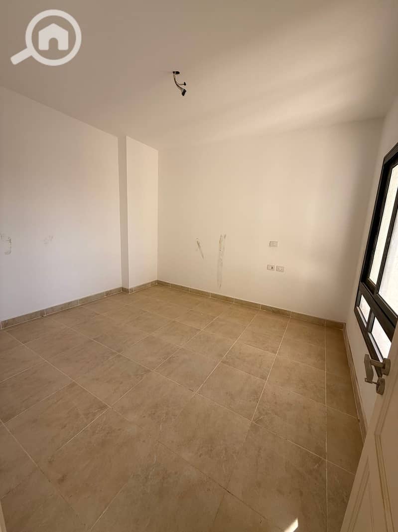 18 WhatsApp Image 2025-10-25 at 3.21. 44 PM (2). jpeg