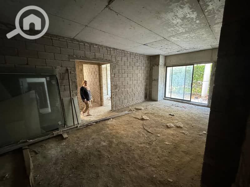 5 c774b742-77ee-4c82-91c8-fc64b2e0cca6. jpg