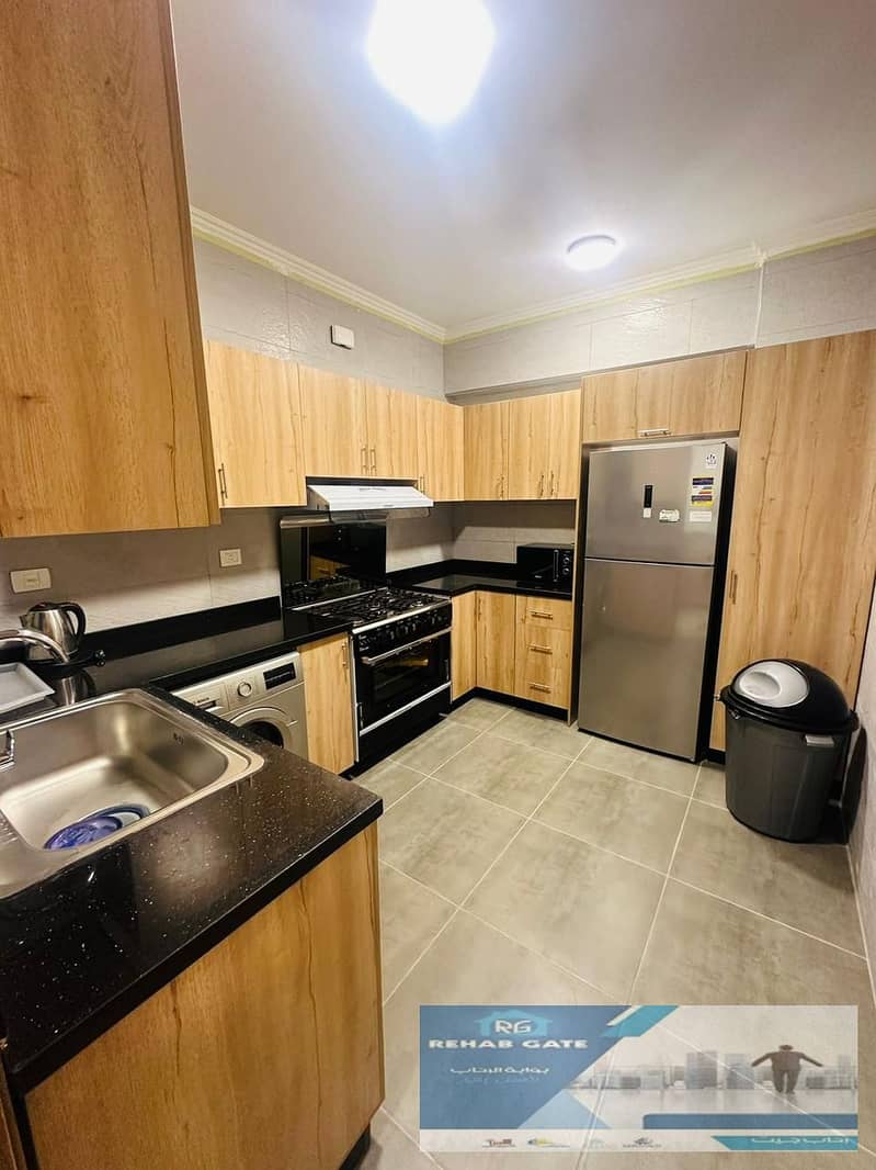 9 b170b0f7-a857-44d3-bd74-62a2c81abbab. jpg