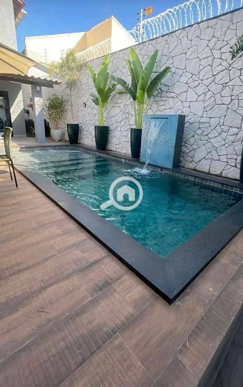 8 559133455_122190411908315842_3506237282988345838_n. jpg