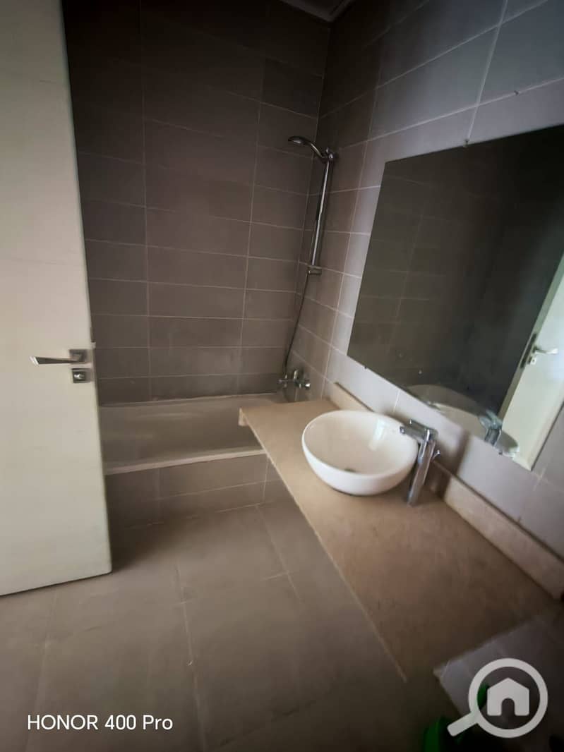 12 IMG-20251028-WA0180. jpg