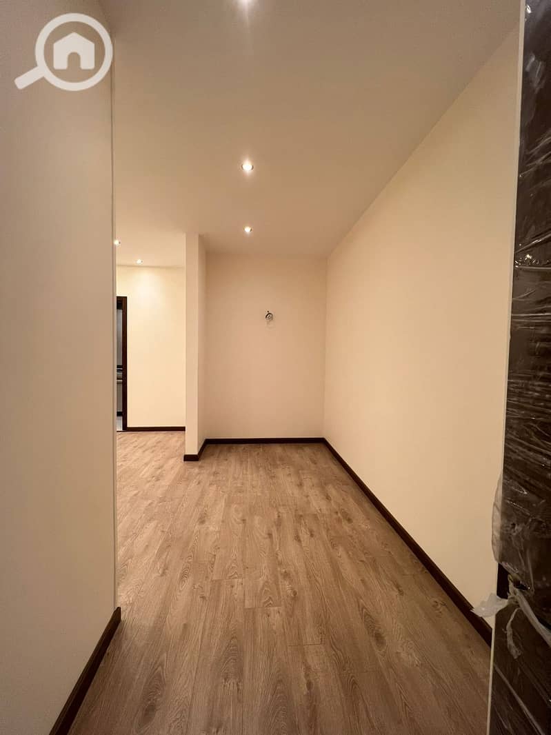 16 صورة واتساب بتاريخ 1447-05-06 في 14.18. 26_79e63061. jpg