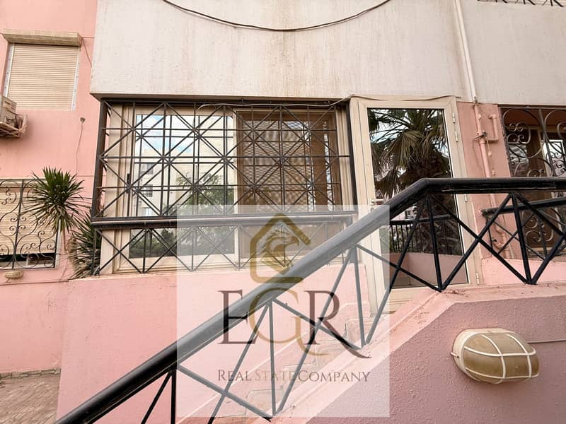 7 97ae4c6e-a72c-4c0a-b936-7d4fcc7c9e1f. jpeg