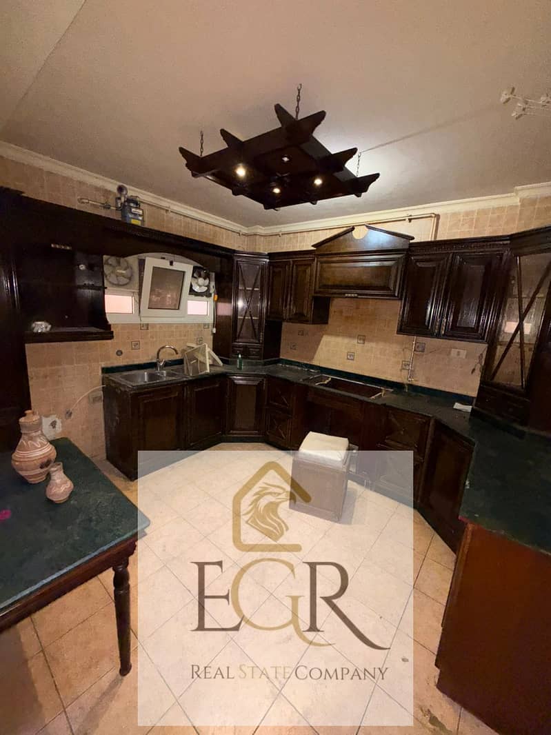 15 f9ba11f7-7f0a-4ae5-825f-7e036f95938b. jpeg