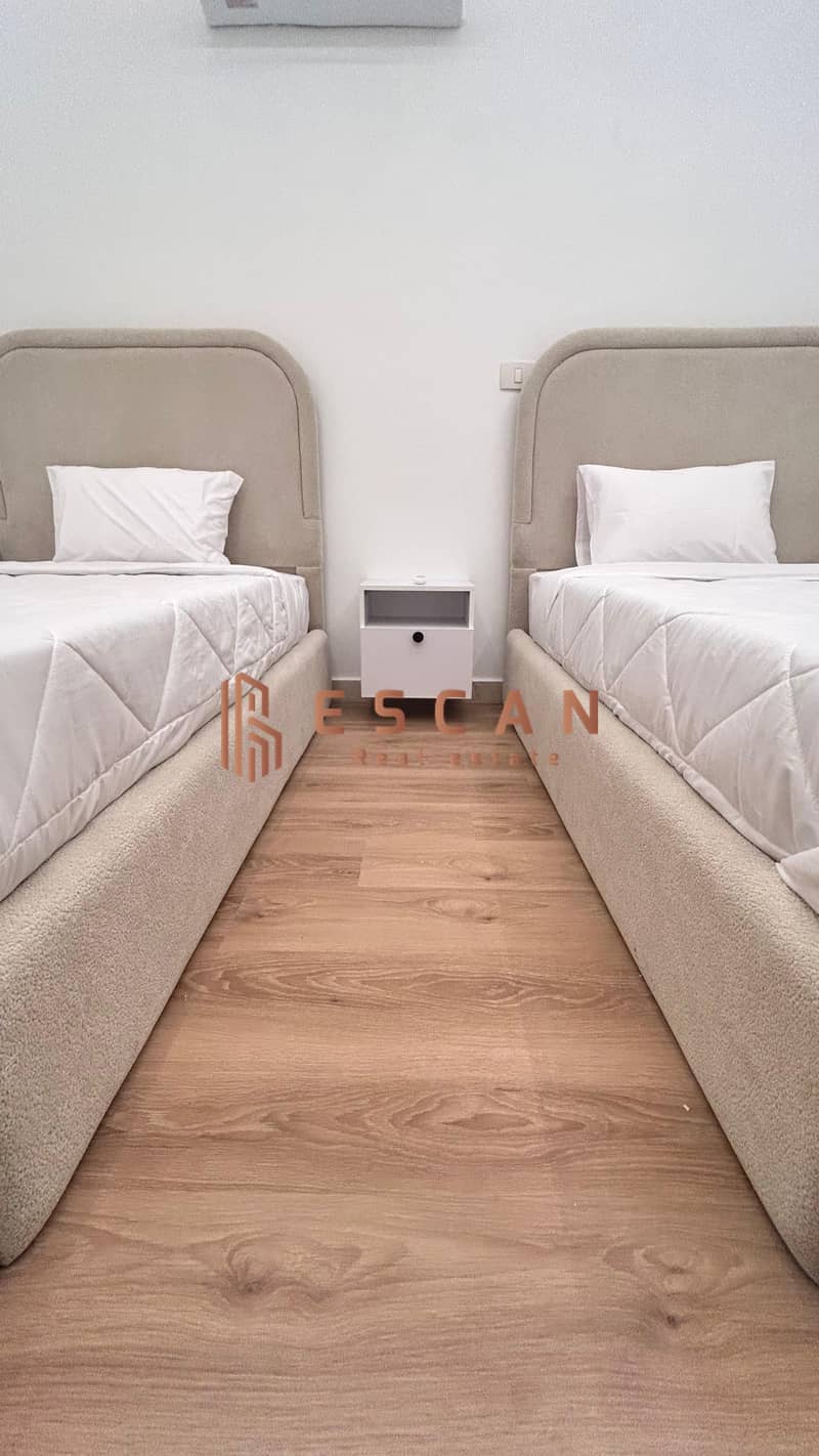 5 U919462 (18). jpeg