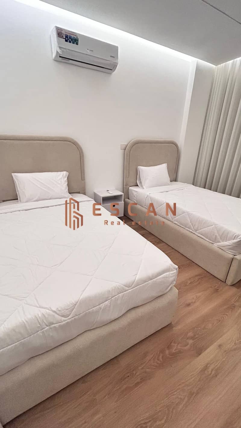 9 U919462 (16). jpeg